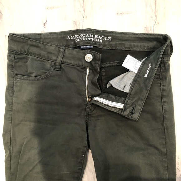 3/$30 American Eagle Sateen Jegging Dark Green - Picture 3 of 4